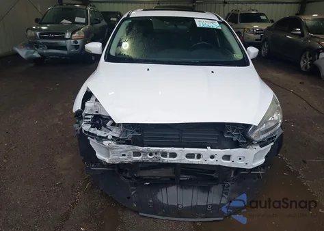 2016 Ford Focus Se из США, поврежденный, VIN 1FADP3K27GL261251